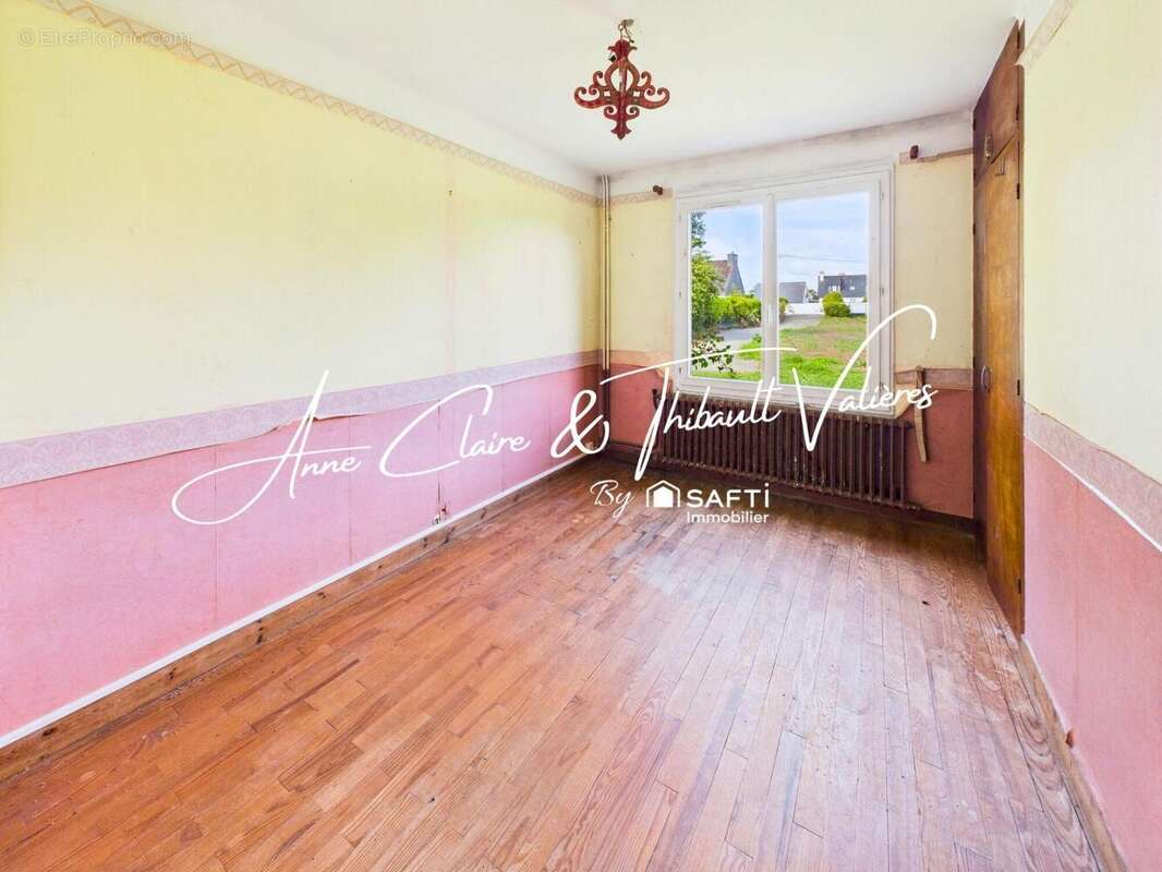 Photo 8 - Maison à LOCQUIREC