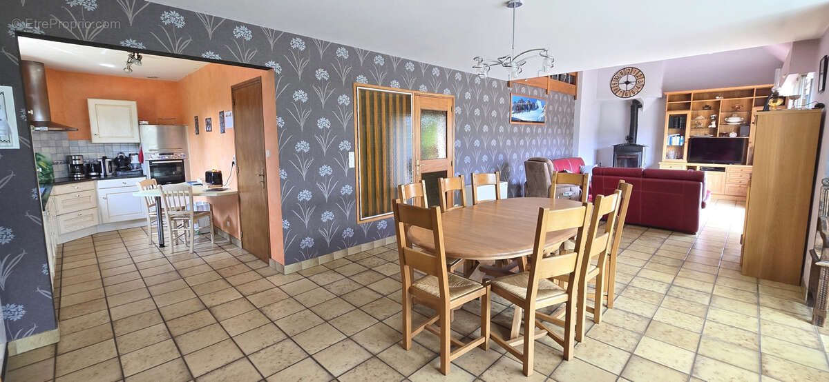 Maison à LOCUNOLE