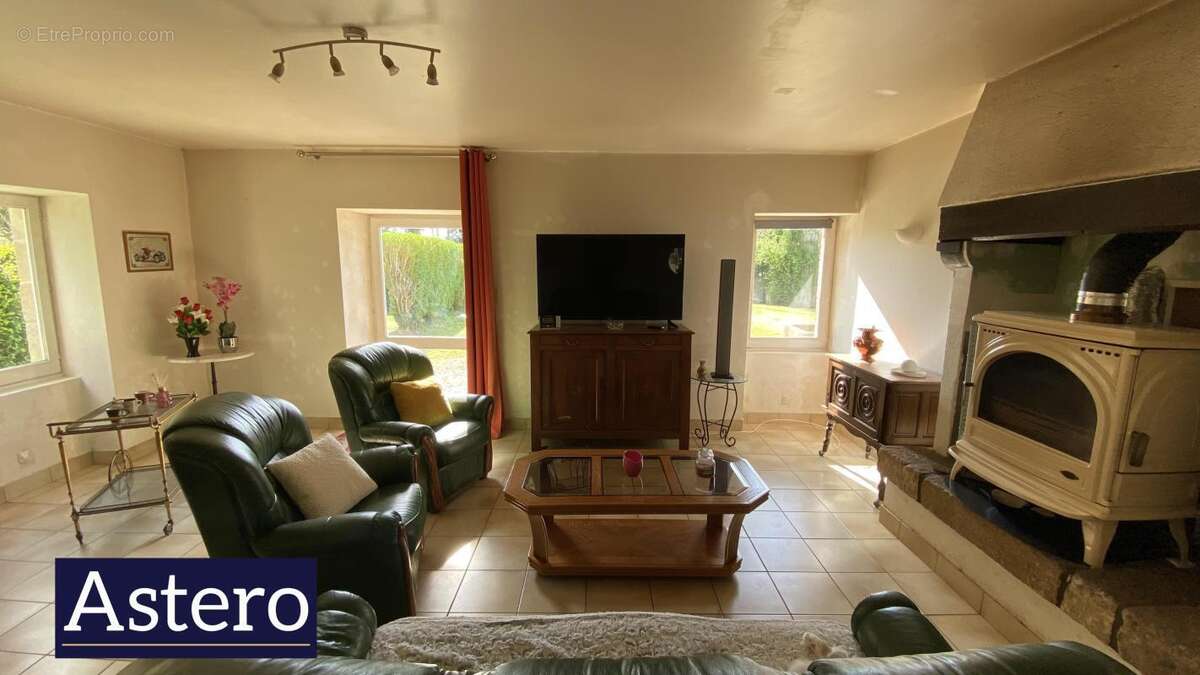 Maison 5 pièces 123 m² à Langoëlan – 3 hectares avec dépendances et possibilité d’extension foncière - photo 4