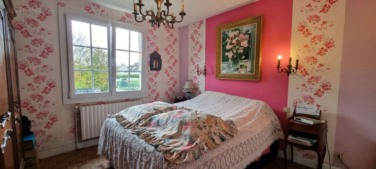 Maison à COUDUN