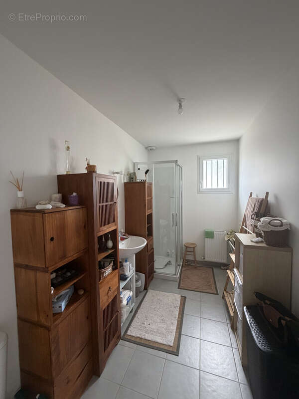 Maison plain pied 3 chambres + garage - vendue avec locataire en place - photo 7