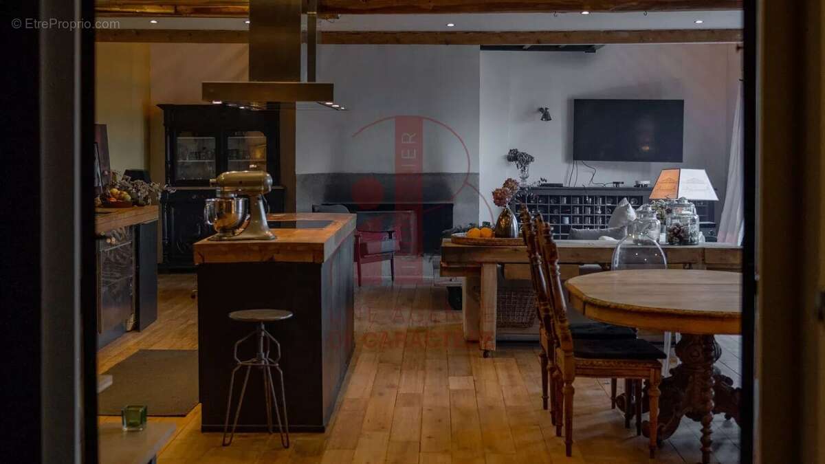 Maison à FONTAINEBLEAU