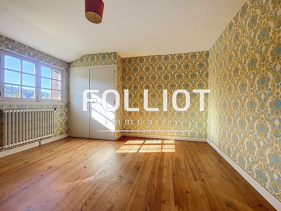 A vendre - Maison de bourg Gavray - photo 10