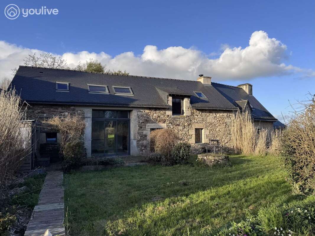 À vendre – PONTIVY nord  Authentique longère au calme au nord  NOYAL PONTIVY - photo 18
