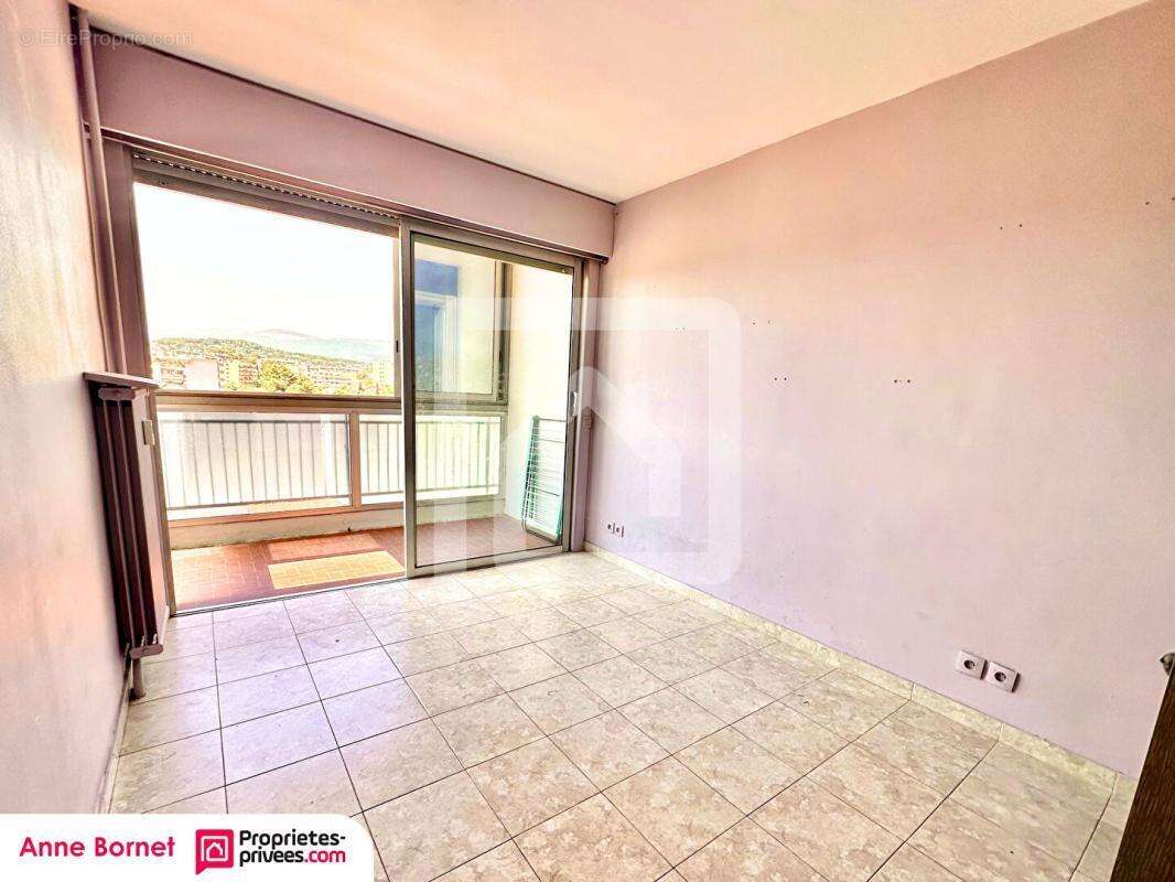 Appartement 4 pièces 89 m2 avec 3 loggias, parking au sous-sol - photo 13
