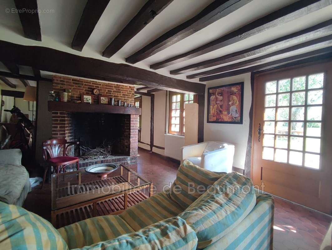 Maison à BEAUMONT-LE-ROGER