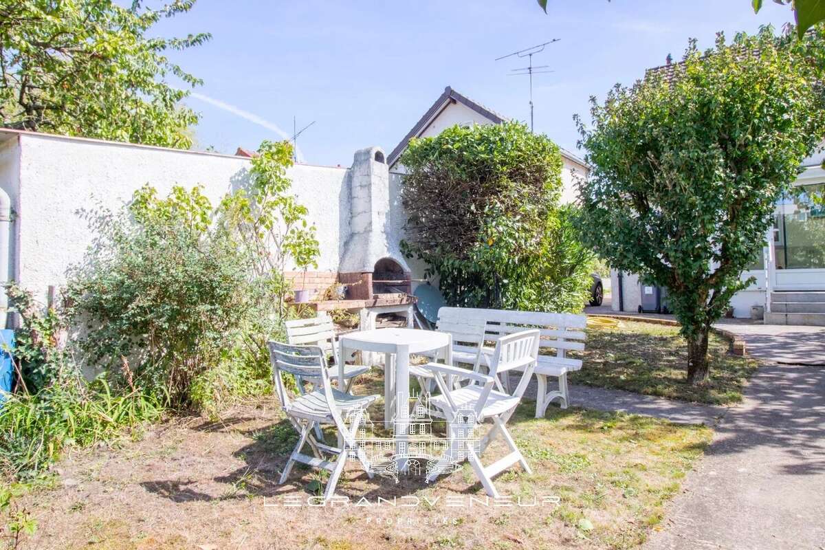 Maison à DAMMARIE-LES-LYS