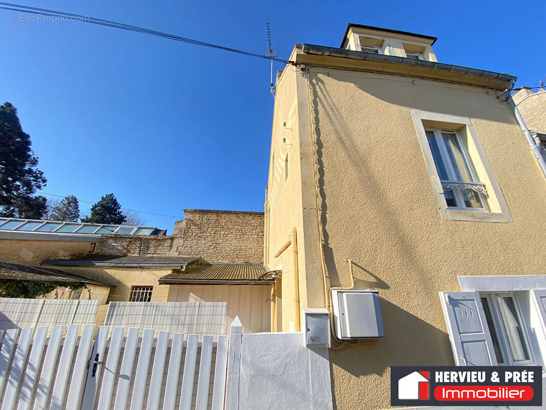 Maison à LUC-SUR-MER