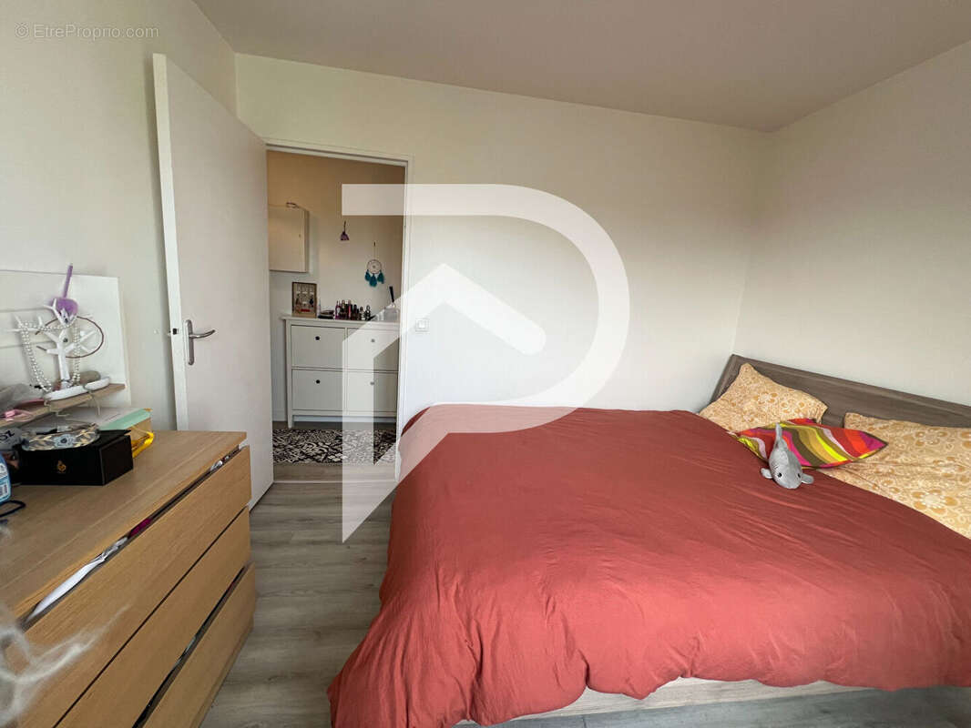 Appartement à MONTIGNY-LE-BRETONNEUX