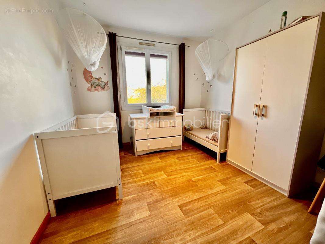 Maison à LA VILLEDIEU-DU-CLAIN