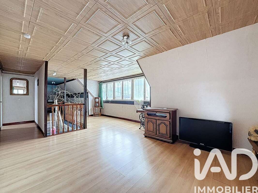 Photo 9 - Maison à LUSIGNY