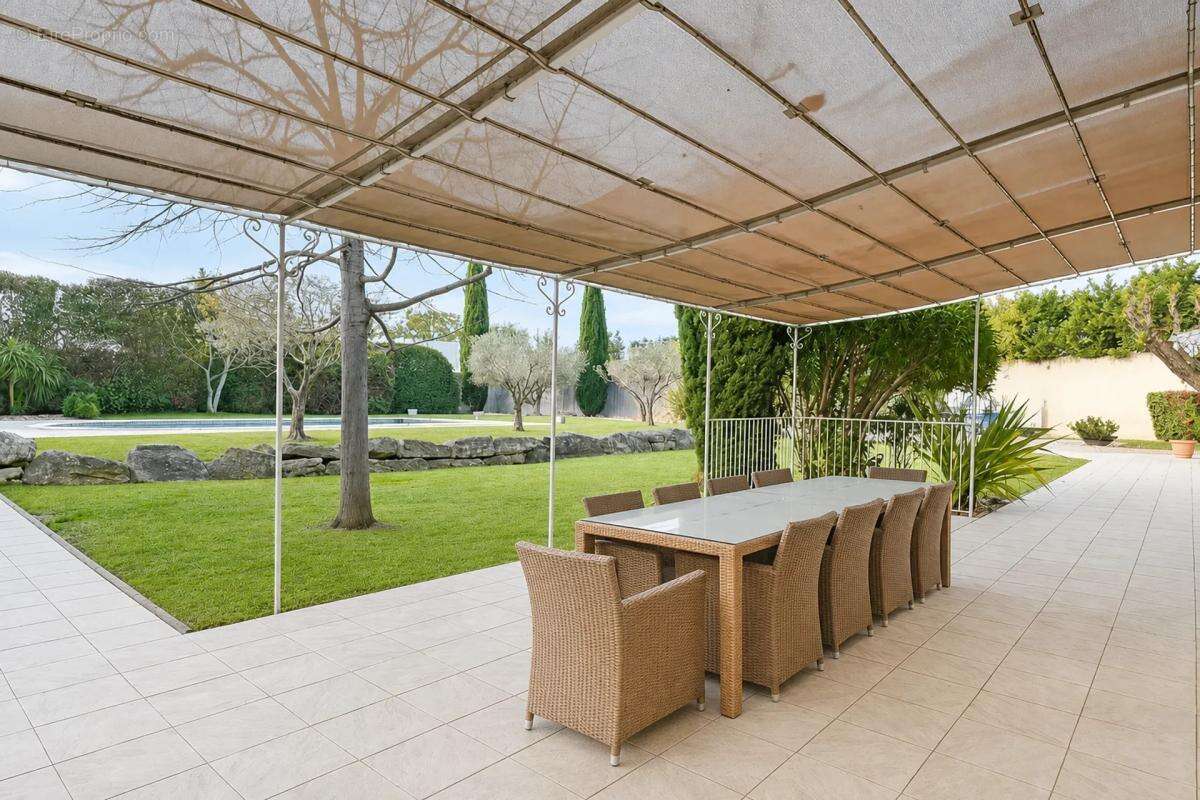 Mas rénové 11 pièces avec piscine à Monteux - photo 14