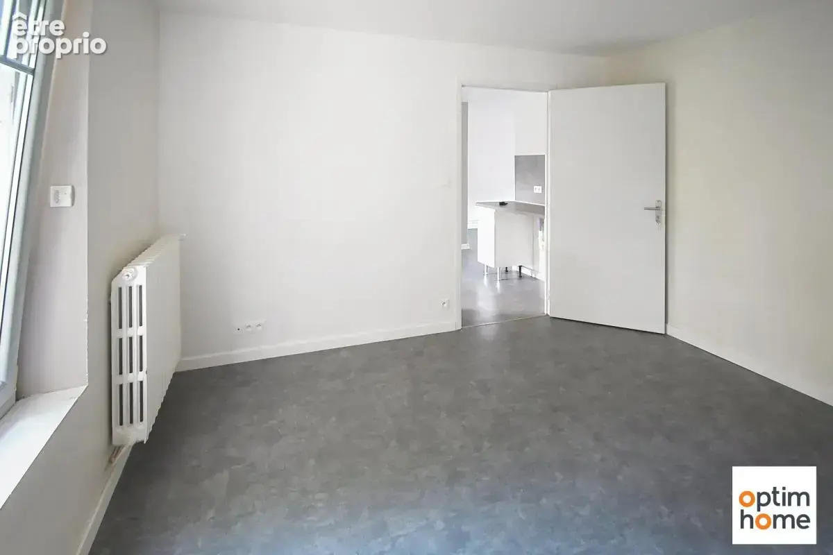 Maison bourgeoise individuelle - 5 chambres - 2 salles de bain - bureau - garage - terrain - photo 9