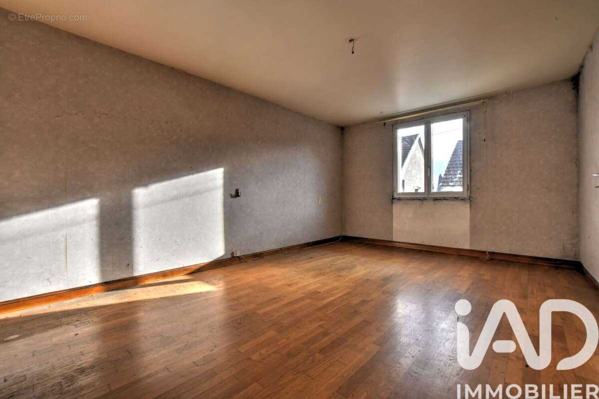 Photo 7 - Maison à SAINT-SULPICE-LE-GUERETOIS