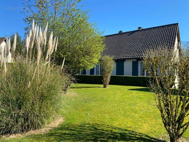 Maison à PONT-L'EVEQUE