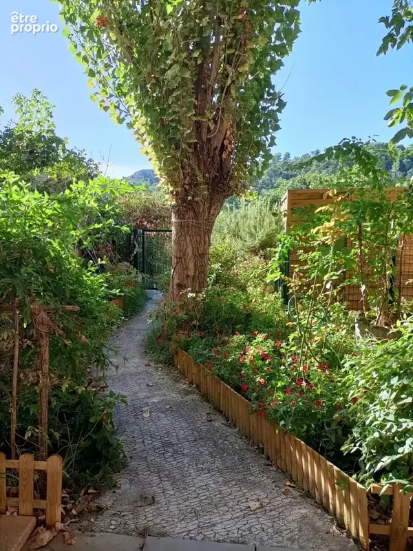 Photo Appartement à Les Pennes-Mirabeau au prix de 250 000€