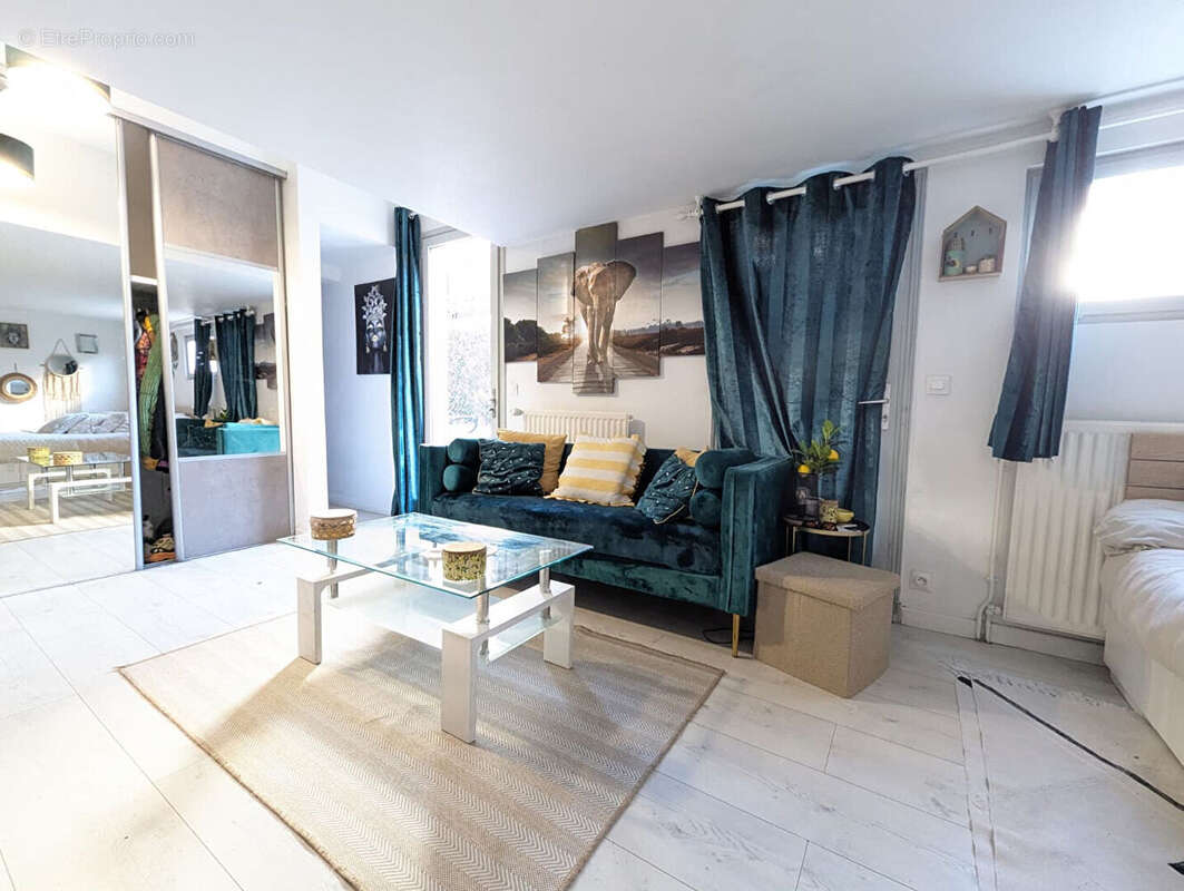 Appartement à FONTENAY-SOUS-BOIS