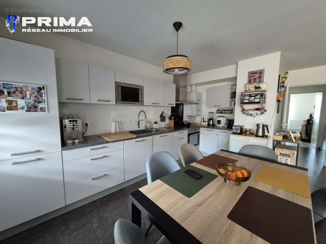 Appartement T3 de 65 m2 avec terrasse et garage   Résidence de standing de 2016 - photo 5