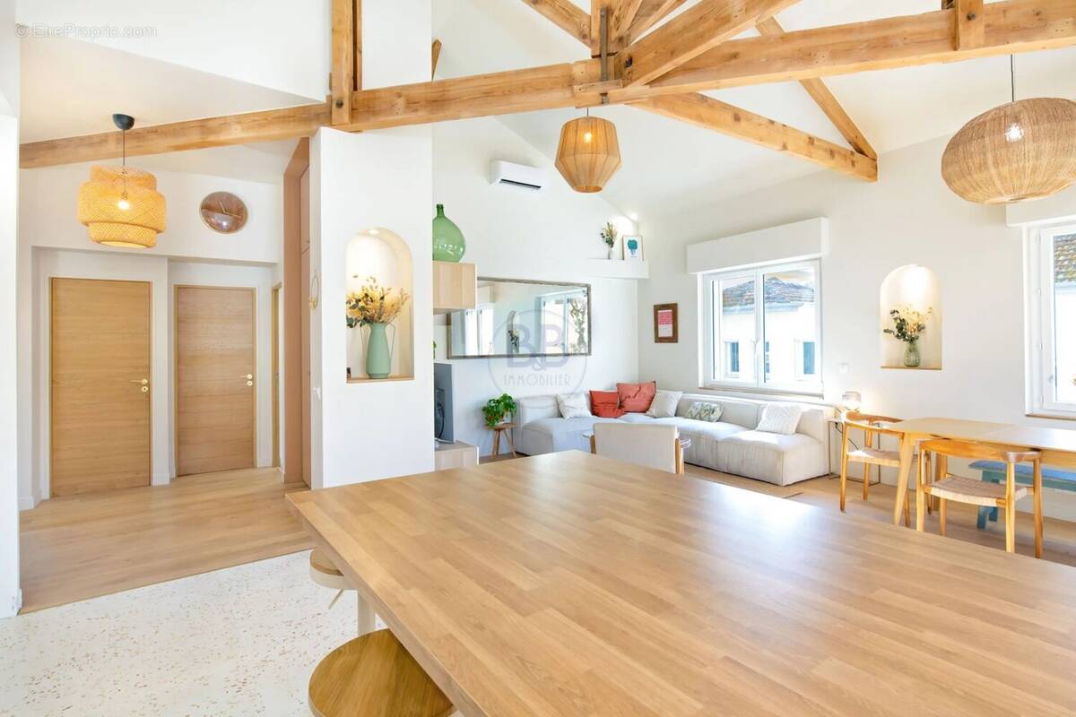 Appartement à SAINT-RAPHAEL