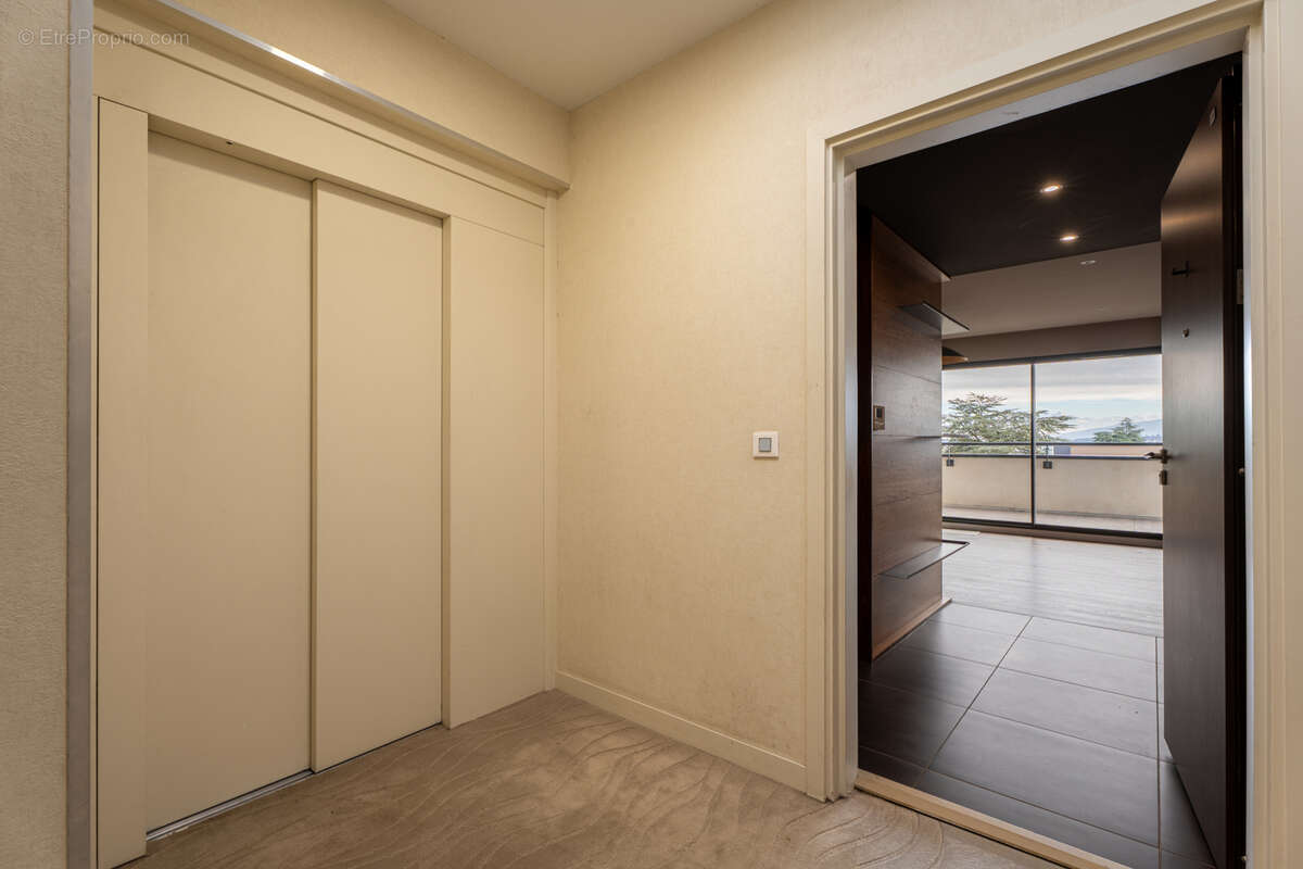 Appartement à FERNEY-VOLTAIRE