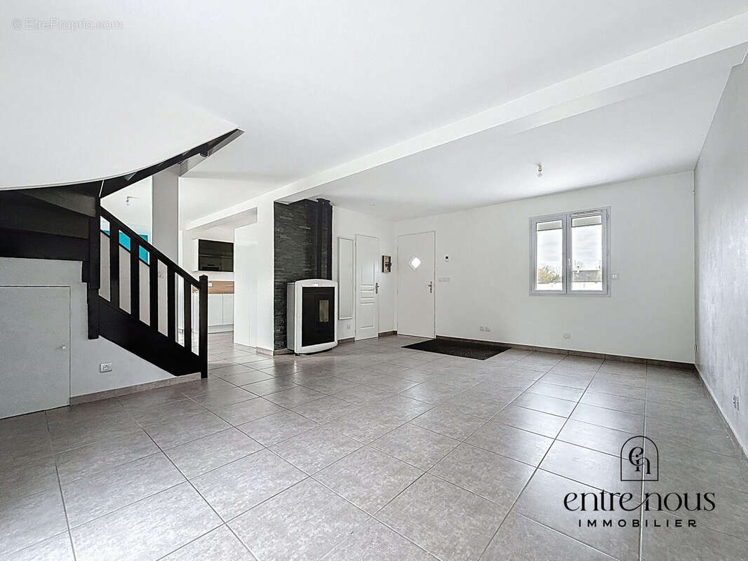 Photo 3 - Maison à SAINT-SAVIN