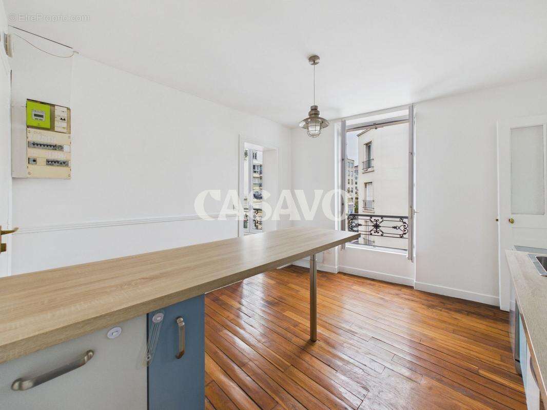 Appartement à CHARENTON-LE-PONT