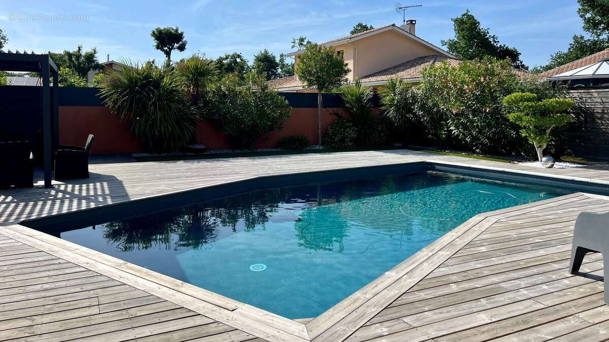Maison à GUJAN-MESTRAS
