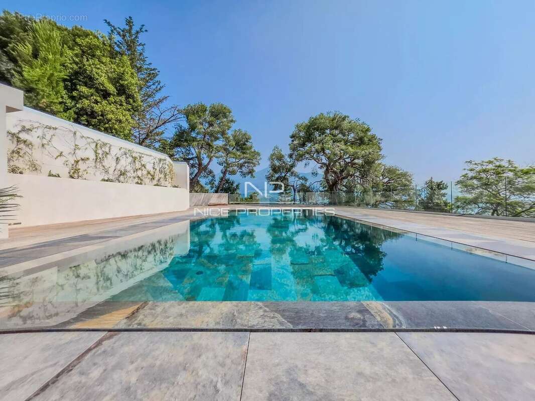 Maison à ROQUEBRUNE-CAP-MARTIN