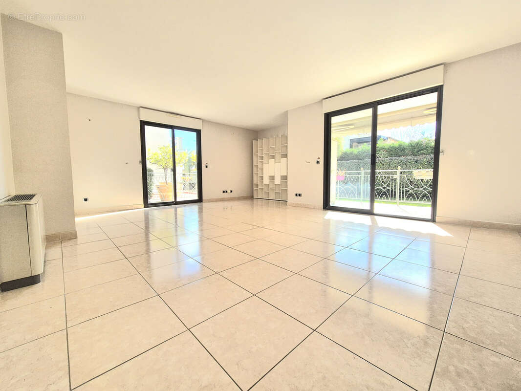 Appartement à HYERES