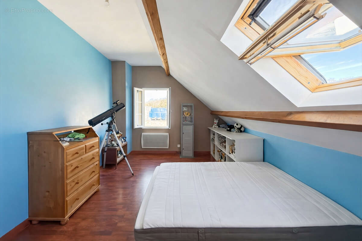 Maison à SAINT-CYR-EN-ARTHIES