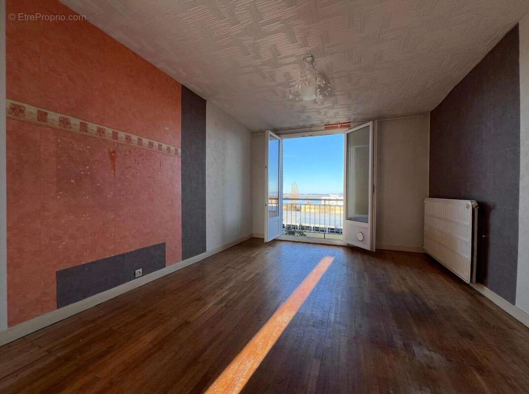 Appartement 56 m² à Decines-Charpieu  - photo 3