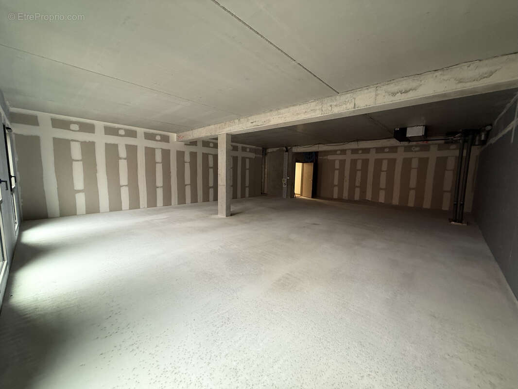 Commerce à SANARY-SUR-MER