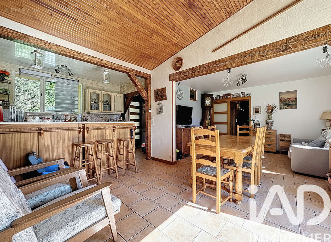 Photo 3 - Maison à SALINS