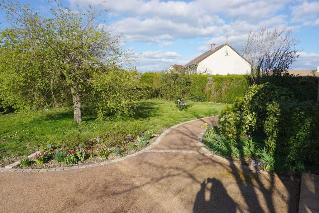 Maison à PARAY-LE-MONIAL