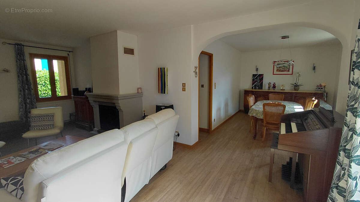 Maison à BOURG-SAINT-ANDEOL