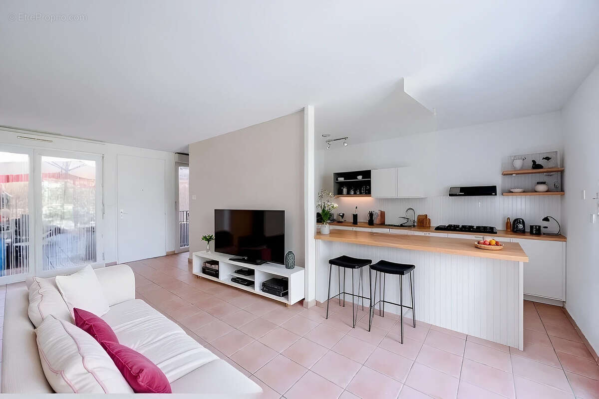 Appartement à MARSEILLE-2E