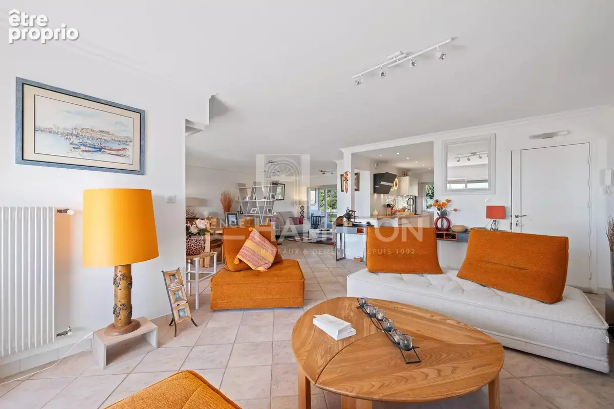 Magnifique appartement de 140 m2, au dernier étage, avec vue panoramique - photo 3