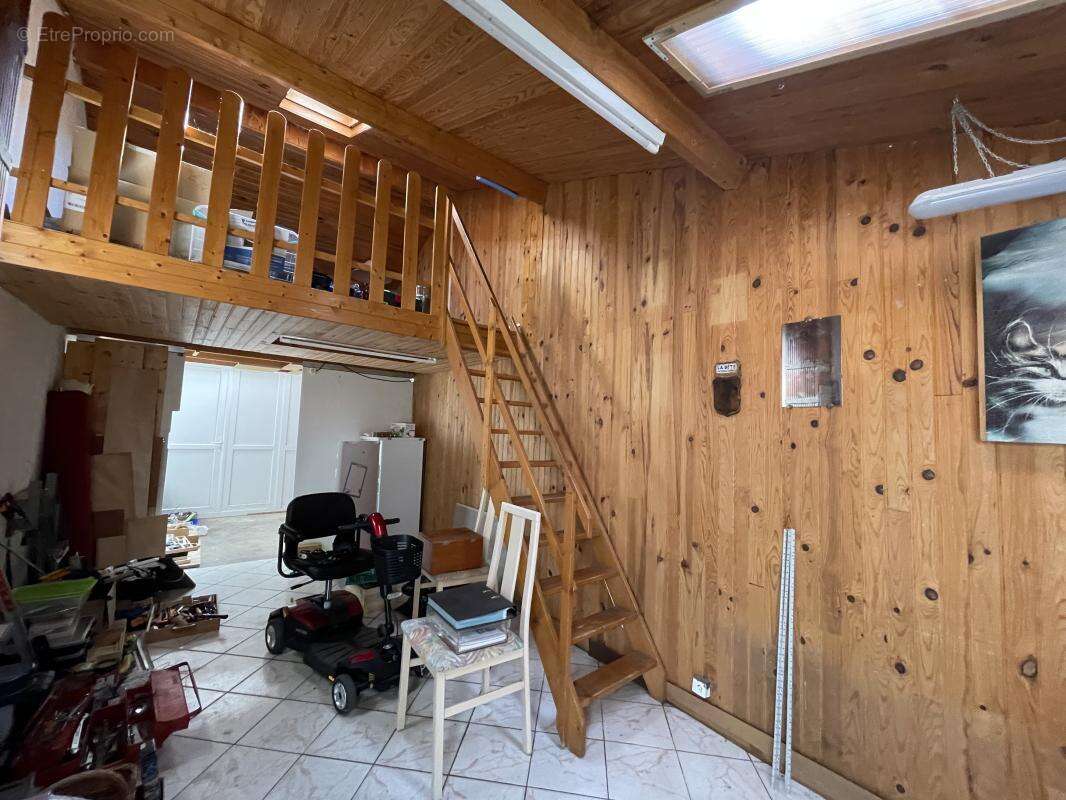 Maison à AIXE-SUR-VIENNE