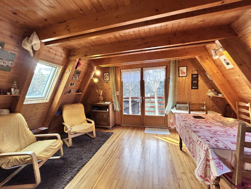 Maison à SAINT-SAUVEUR-CAMPRIEU