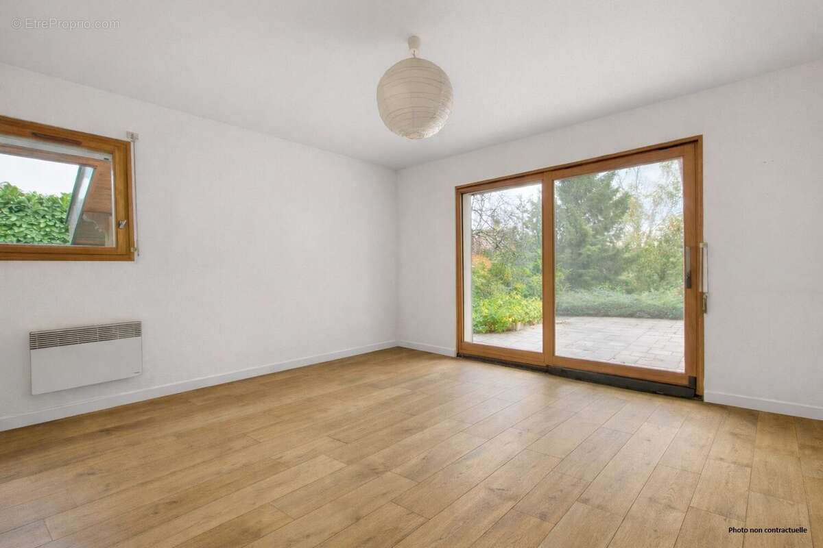 Maison à POUGNY
