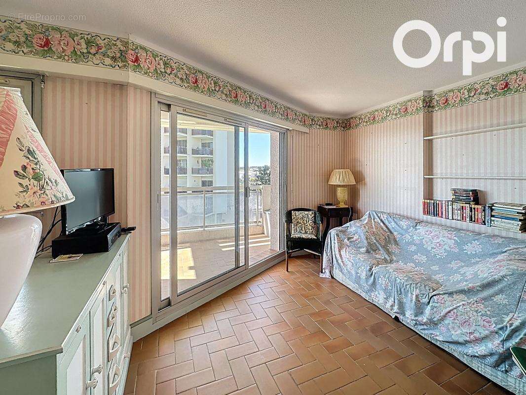 Appartement à VILLENEUVE-LOUBET