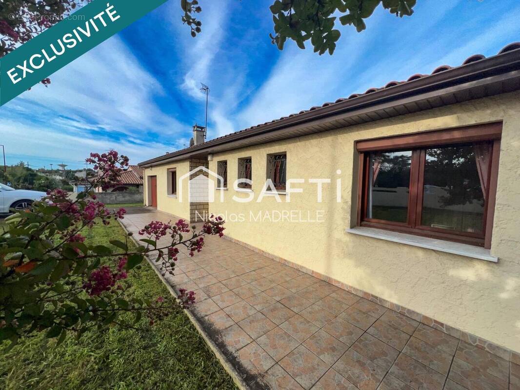 Photo 1 - Maison à BASSENS