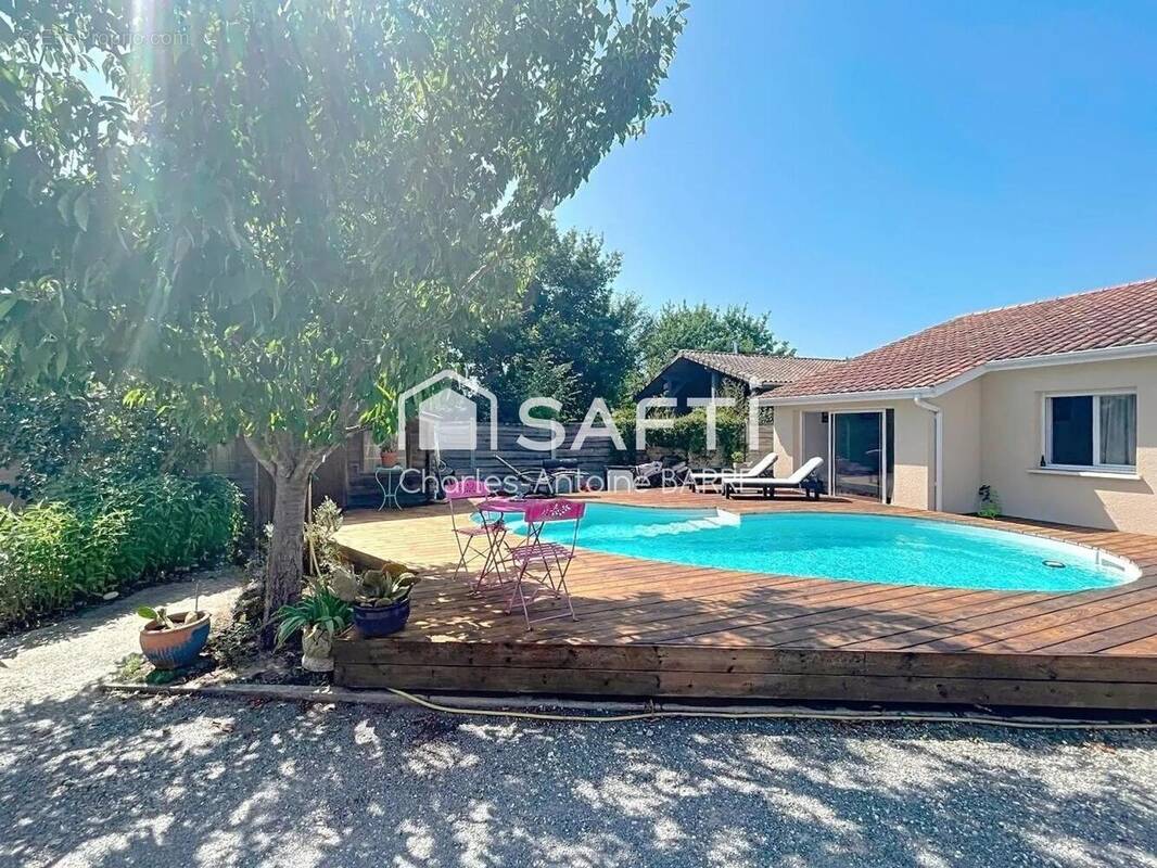 Photo 1 - Maison à LE PORGE