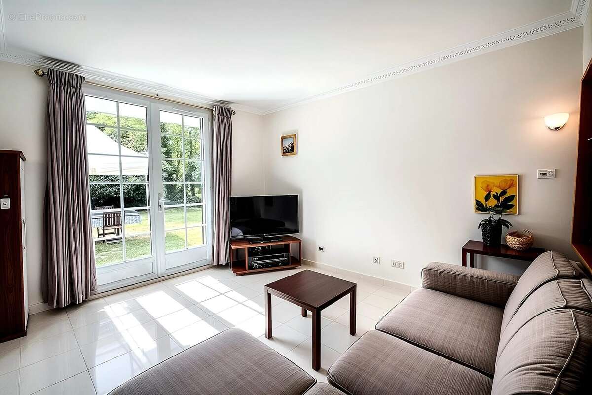 Maison à GIF-SUR-YVETTE