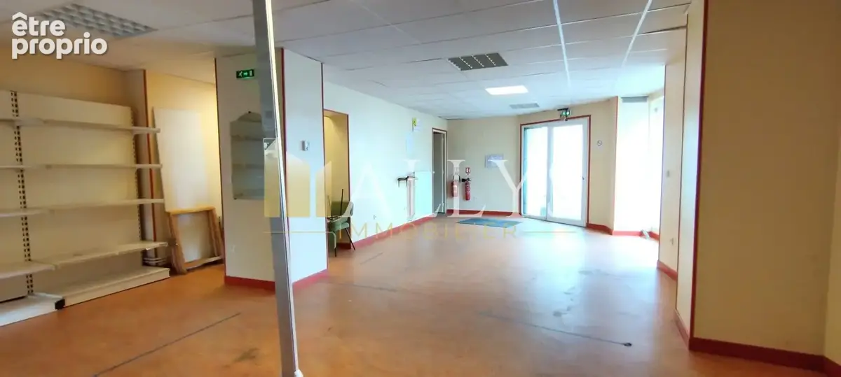Appartement 226 m² à vendre à Serifontaine (60590) - photo 4