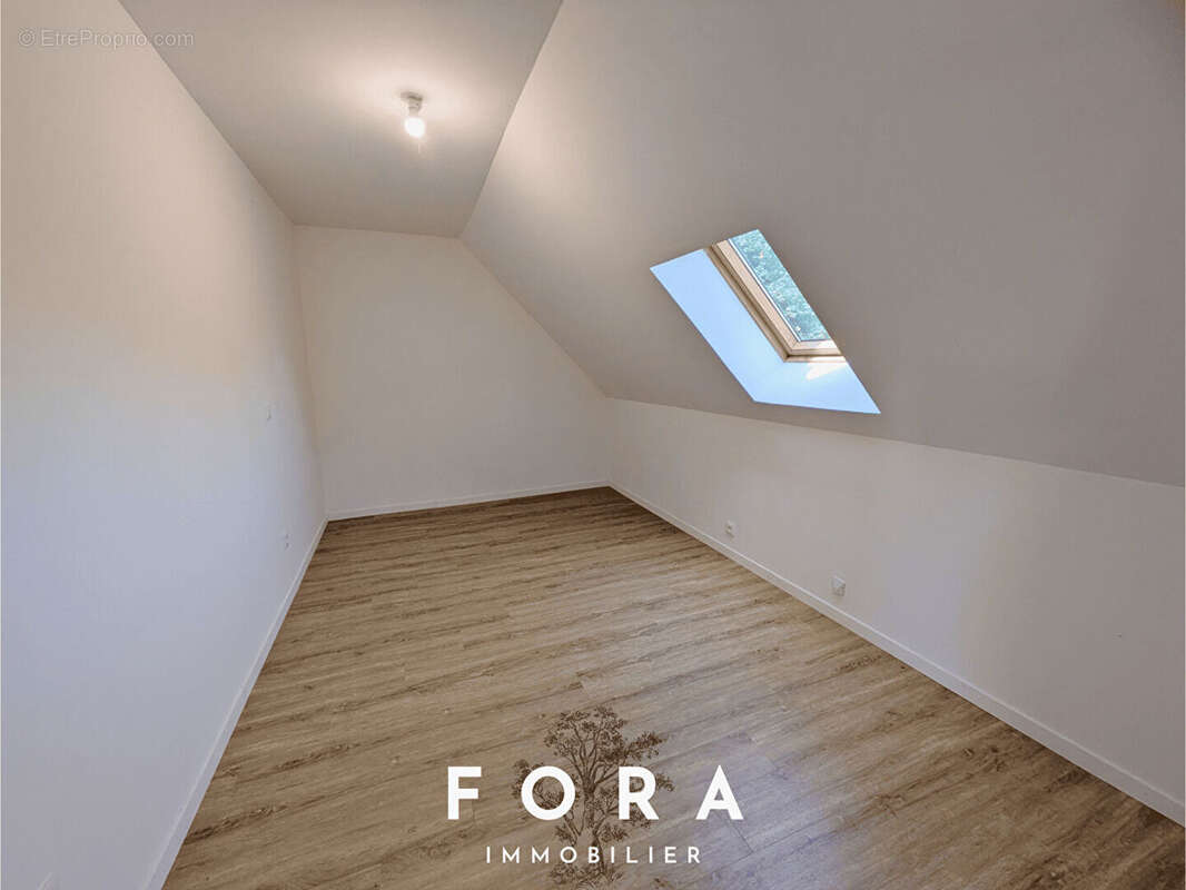 Maison VALDALLIERE 7 Pièces 146 m² - photo 6