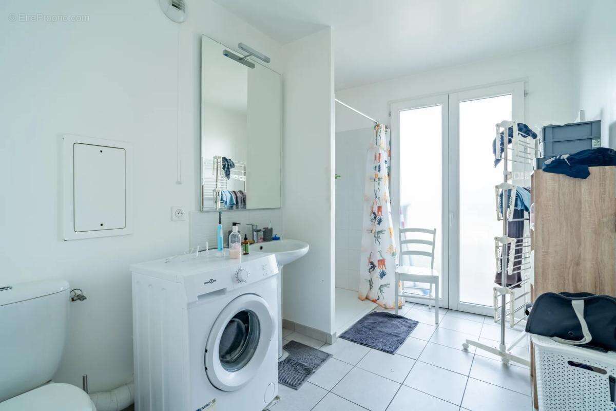 Appartement à LA COURNEUVE