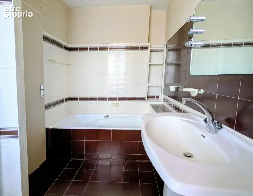 Exclusivité! Maison à vendre 5 pièces 120m2 plus annexe 80m2  BEGLES (33) - photo 13
