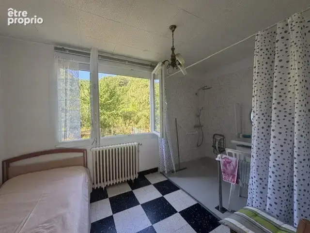 AUTUN, hauts quartiers, maison mitoyenne 4 chambres, garage, parkings et jardin. - photo 7