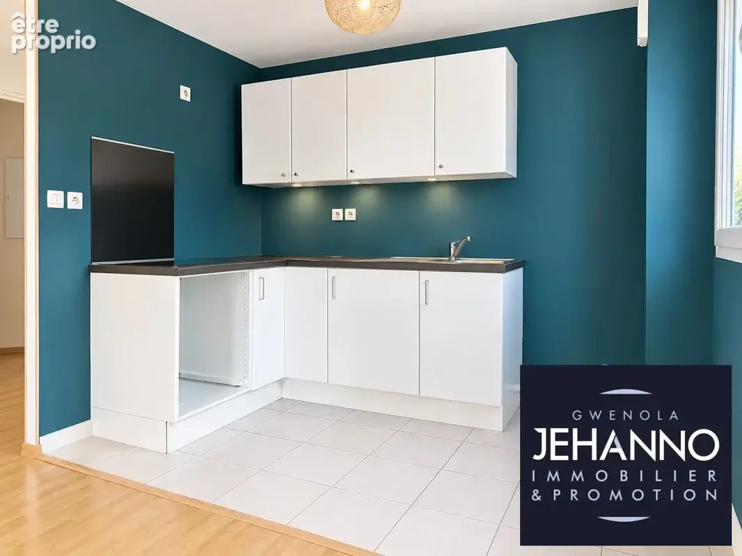 Appartement à SENE